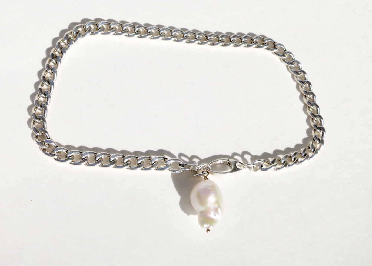 Sterling silver curb chain bracelet with pearl - Sacred Birch