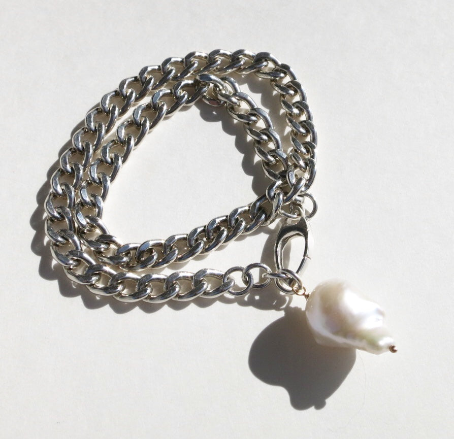 Sterling silver curb chain bracelet with pearl - Sacred Birch